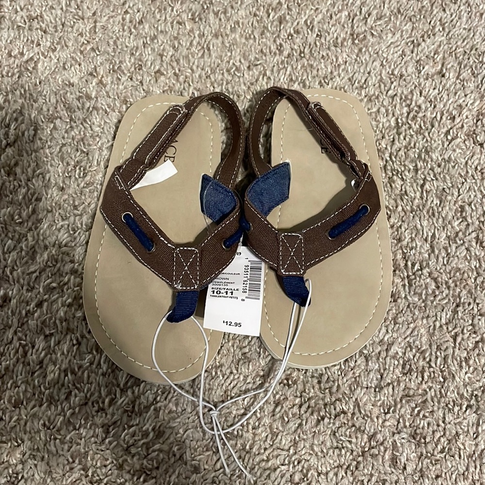 Toddler, The Children’s Place boy flip-flop/sandals (size 10/11)